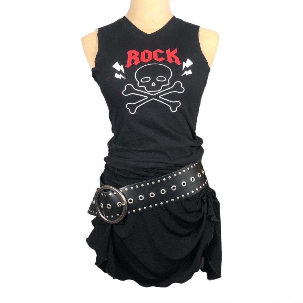 rock skull black cropped top